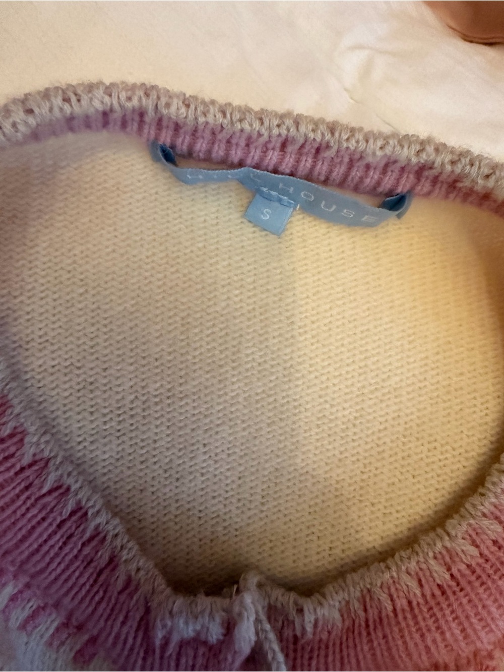 Hill House 100% Virgin Wool Cottagecore Desk Cardigan in Pink - Picture 5 of 9